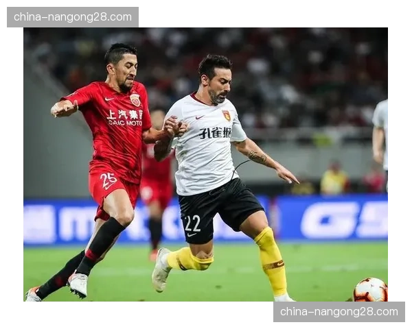 从濒临降级到稳居中游：深度解析拉斯帕尔马斯主帅皮米恩塔的第二个成功赛季